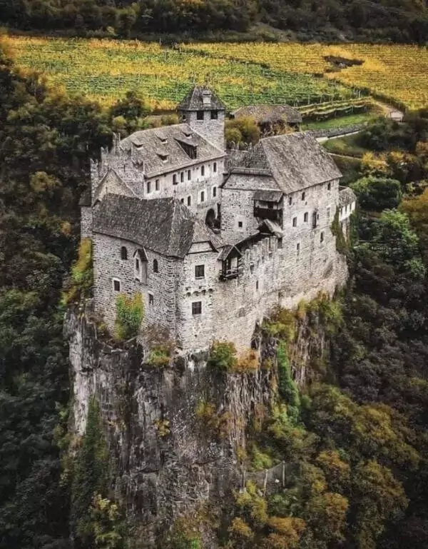 Jeder Platz wird ausgenutzt platz nutzen